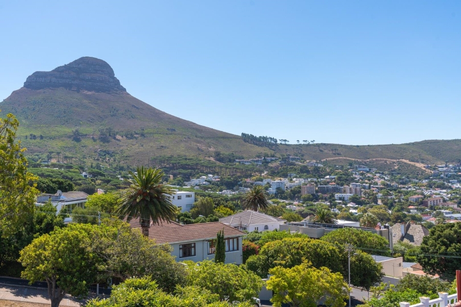 5 Bedroom Property for Sale in Oranjezicht Western Cape